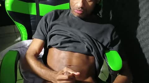 dondiego5511 online show from May 27, 1:57 am