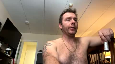 live online show from February 3, 4:20 pm