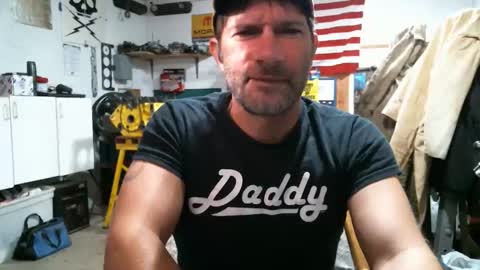 Snapshot of donniestone chatting on October 21, 4:10 pm donniestone online show from October 21, 4:10 pm