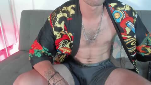 dope_boyggs online show from April 2, 11:01 pm