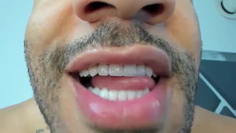 Dorian Fenix online show from February 2, 10:40 pm