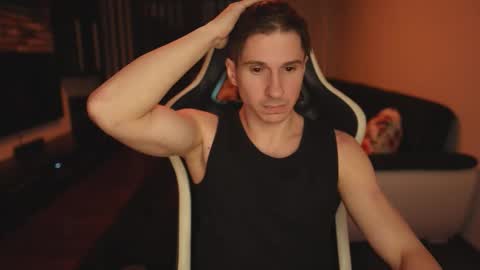 Dorian Reyes online show from March 16, 11:52 pm