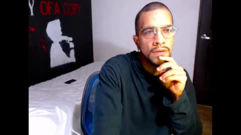 Snapshot of dostoyrodia_34 chatting on February 24, 2:40 am will online show from February 24, 2:40 am
