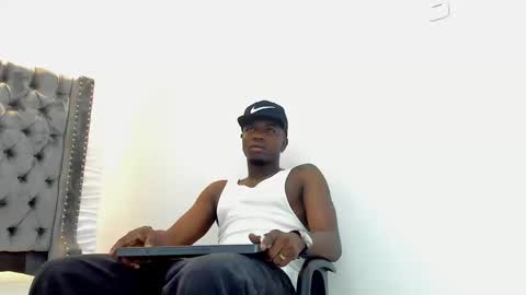 Snapshot of douglas_099 chatting on September 20, 1:00 pm DOUGLAS online show from September 20, 1:00 pm
