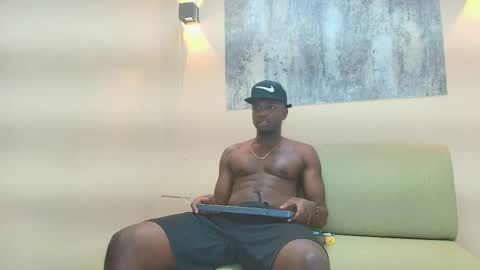 DOUGLAS online show from November 22, 7:46 pm