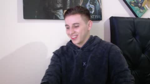 draco_boy2000 online show from December 4, 7:23 pm