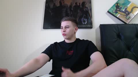 draco_boy2000 online show from January 2, 7:29 pm