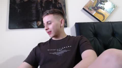 draco_boy2000 online show from December 13, 7:10 pm