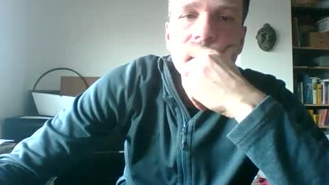 Snapshot of dragonflyy83 chatting on January 15, 3:29 pm dragonflyy83 online show from January 15, 3:29 pm