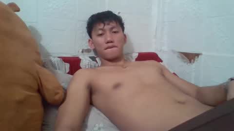 Snapshot of drain_me29 chatting on September 23, 3:50 am drain_me29 online show from September 23, 3:50 am