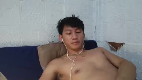 Snapshot of drain_me29 chatting on October 14, 3:24 am drain_me29 online show from October 14, 3:24 am