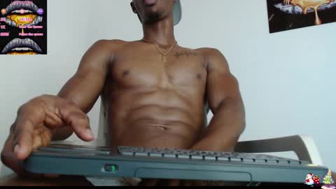 Snapshot of drake_brown_23 chatting on December 21, 6:34 pm Drake 23 online show from December 21, 6:34 pm