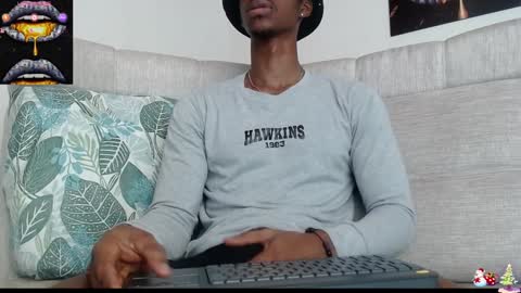 Snapshot of drake_brown_23 chatting on December 9, 2:45 am Drake 23 online show from December 9, 2:45 am