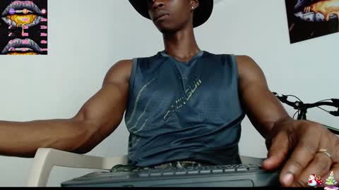 Snapshot of drake_brown_23 chatting on January 17, 9:54 pm Drake 23 online show from January 17, 9:54 pm