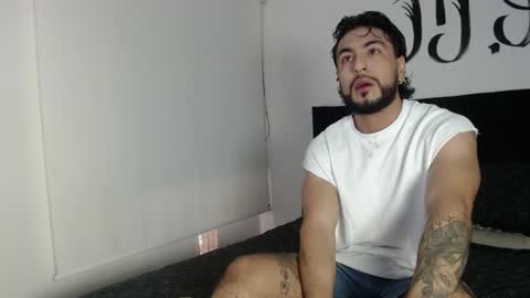 Snapshot of drake_jackson11 chatting on January 3, 7:07 pm drake jackson11 online show from January 3, 7:07 pm