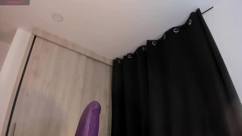 Snapshot of drake_jackson11 chatting on October 9, 10:53 am drake jackson11 online show from October 9, 10:53 am