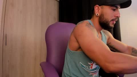 Snapshot of drake_jackson11 chatting on October 6, 10:53 am drake jackson11 online show from October 6, 10:53 am