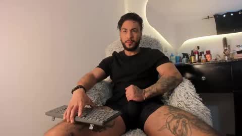 Snapshot of drake_jackson11 chatting on March 6, 11:36 am drake jackson11 online show from March 6, 11:36 am