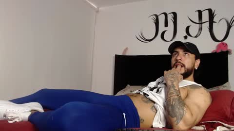 Snapshot of drake_jackson11 chatting on December 6, 6:39 pm drake jackson11 online show from December 6, 6:39 pm
