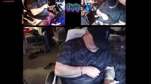 Snapshot of drake_r_darkrose chatting on March 3, 6:24 am Drake D Vamp aka Drake DarkRose online show from March 3, 6:24 am