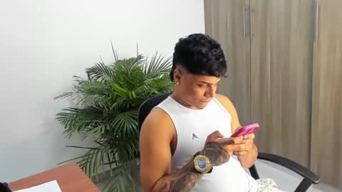 Snapshot of drake_the_kingmaster chatting on October 14, 12:39 am ig kingmaster777 online show from October 14, 12:39 am