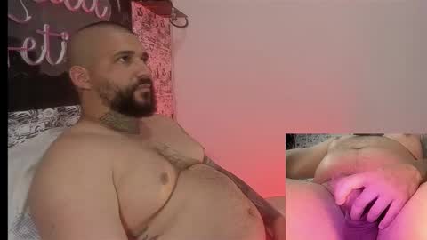 Snapshot of drake_white1 chatting on October 3, 4:28 am drake whitee Independent Model online show from October 3, 4:28 am