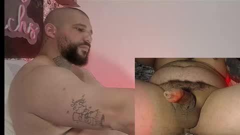 Snapshot of drake_white1 chatting on October 4, 4:28 am drake whitee Independent Model online show from October 4, 4:28 am