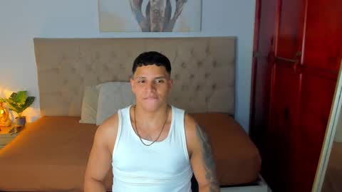 Snapshot of drakesmith01 chatting on October 19, 10:57 pm Drake Smith online show from October 19, 10:57 pm