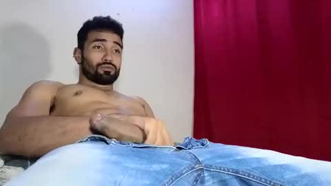 Snapshot of drakesonxx chatting on January 26, 11:39 am Andrs Independent Model online show from January 26, 11:39 am