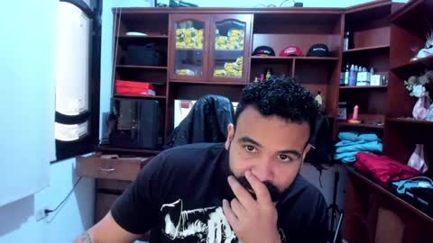 Snapshot of drako_argenti_ chatting on December 3, 12:49 pm Drako online show from December 3, 12:49 pm