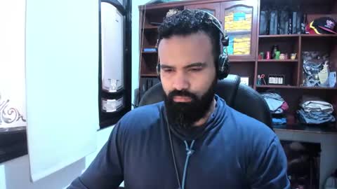 Snapshot of drako_argenti_ chatting on February 24, 12:59 pm Drako online show from February 24, 12:59 pm