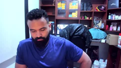Snapshot of drako_argenti_ chatting on March 5, 5:07 am Drako online show from March 5, 5:07 am