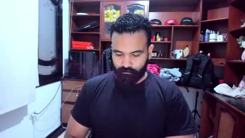 Snapshot of drako_argenti_ chatting on December 4, 12:47 pm Drako online show from December 4, 12:47 pm