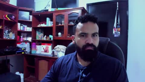 Snapshot of drako_argenti_ chatting on March 12, 4:08 am Drako online show from March 12, 4:08 am