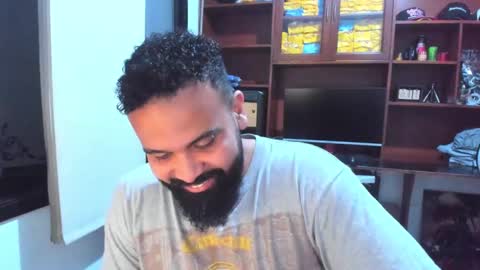 Snapshot of drako_argenti_ chatting on February 9, 12:07 am Drako online show from February 9, 12:07 am