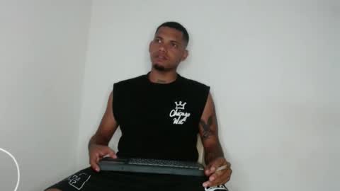 Snapshot of drako_monstercock chatting on February 17, 5:47 am drako_monstercock online show from February 17, 5:47 am