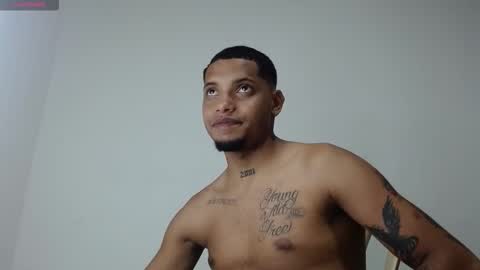 Snapshot of drako_monstercock chatting on October 14, 4:52 am drako_monstercock online show from October 14, 4:52 am