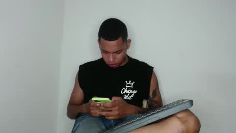 Snapshot of drako_monstercock chatting on February 7, 5:31 am drako_monstercock online show from February 7, 5:31 am