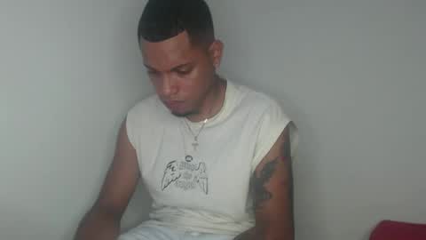 Snapshot of drako_monstercock chatting on January 9, 5:13 am drako_monstercock online show from January 9, 5:13 am
