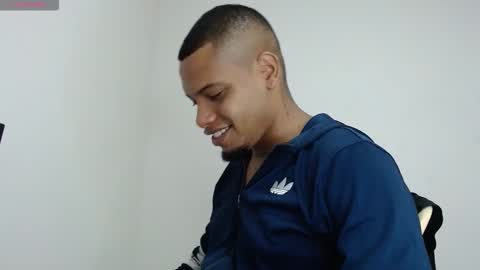 Snapshot of drako_monstercock chatting on October 25, 11:23 am drako_monstercock online show from October 25, 11:23 am