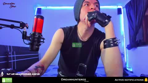 Snapshot of dreamhunterdz chatting on March 7, 10:43 pm Your lord. - ONLINE 1500 Pm to 2100 Pm - New York Hour online show from March 7, 10:43 pm