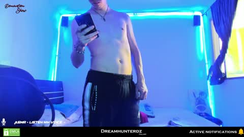 Snapshot of dreamhunterdz chatting on February 4, 7:11 pm Your lord. - ONLINE 1500 Pm to 2100 Pm - New York Hour online show from February 4, 7:11 pm