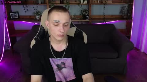 im Kai ntmu online show from April 26, 2:53 am