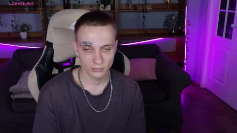 im Kai ntmu online show from April 10, 8:43 am