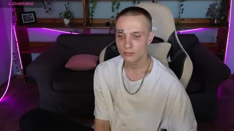 im Kai ntmu online show from April 23, 9:36 am