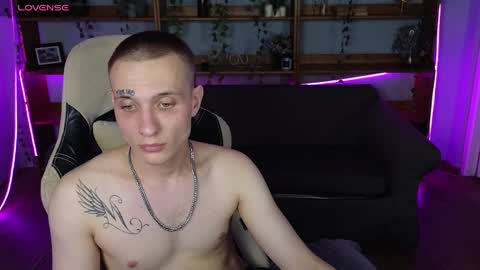 im Kai ntmu online show from April 23, 12:29 pm