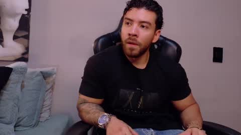 cris online show from June 9, 8:32 pm