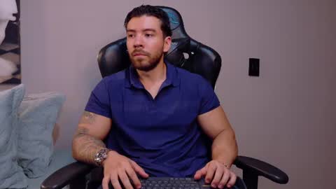 cris online show from June 11, 12:32 am