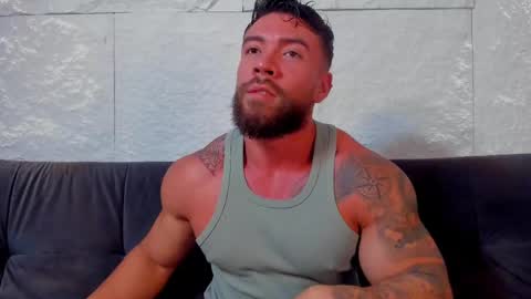 Snapshot of dreammr1 chatting on March 11, 2:51 pm cris online show from March 11, 2:51 pm