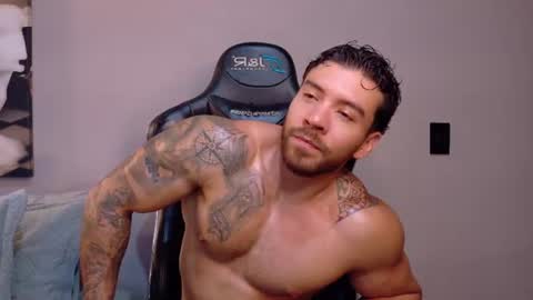 cris online show from June 11, 2:53 am
